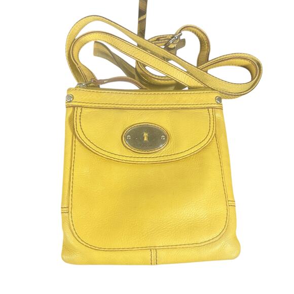 Vintage Fossil Yellow Leather Crossbody Bag Small Shoulder Purse Retro - Picture 1 of 12